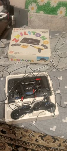 Стародельная игровая приставка жилитон