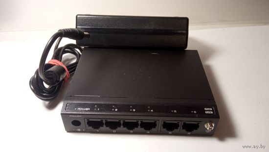 Свич 6 портов, рабочий, UTEPO