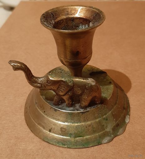 Подсвечник со слоном, латунь,  винтаж.