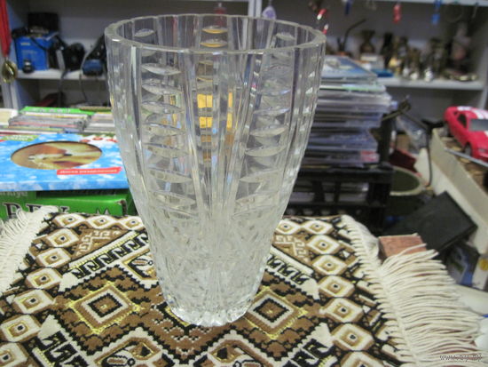 Ваза хрустальная 21,5 см.