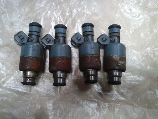 Топливные форсунки на Opel-zafira A