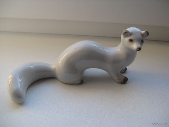 Статуэтка фарфоровая ГОРНОСТАЙ СССР