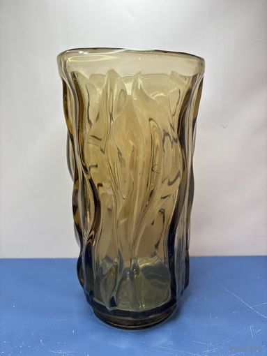 Ваза Дубрава, з-д Неман, автор Мурахвер 1960-70 гг., коричневое стекло 23*13 см