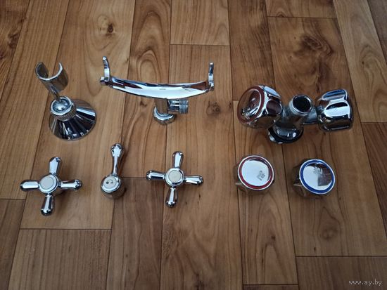 Маховики для смесителя разные комплектом