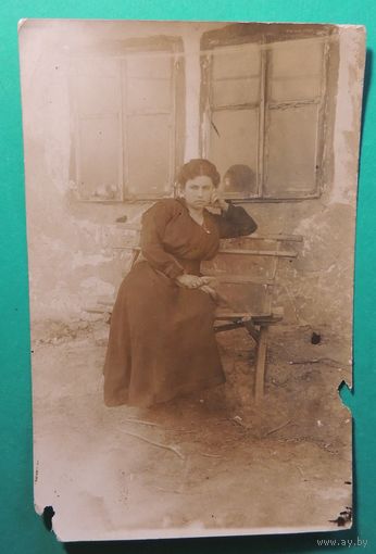 Фото "На завалинке", Лунинец, 1927 г.