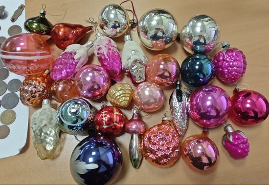 28 игрушек елочных. СССР