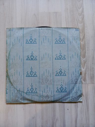 Виниловые пластинки, Апрелевский завод, Аккорд, Ленинградский Совнархоз УХП, П. Чайковский.