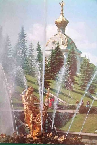 Петродворец Фонтан Самсон