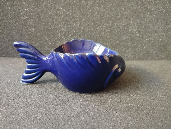 Солонка (пашотница) кобальтовая Рыбка, фарфор. Бронницы, СССР