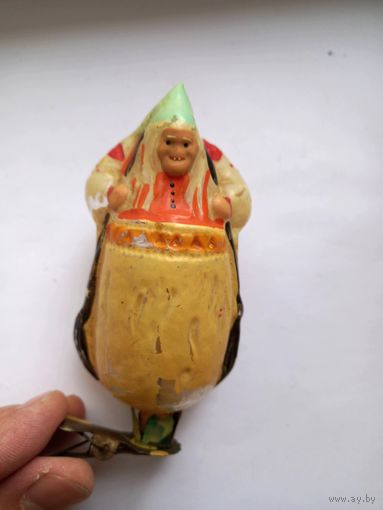 РЕДКАЯ Елочная игрушка СССР.Баба Яга.НА ПРИЩЕПКЕ
