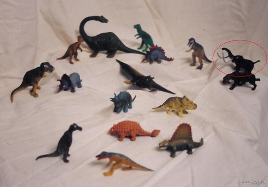 Шерстистый мамонт английской компании "Inpro toys" (Inpro Woolly mammoth, 1972г.). (возможен обмен)
