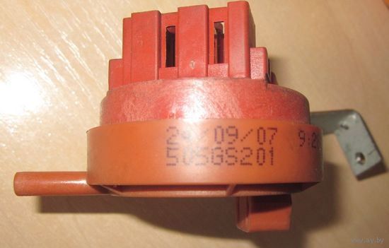 РЕЛЕ УРОВНЯ ВОДЫ ПРЕССОСТАТ 520011602 ARDO 505GS201