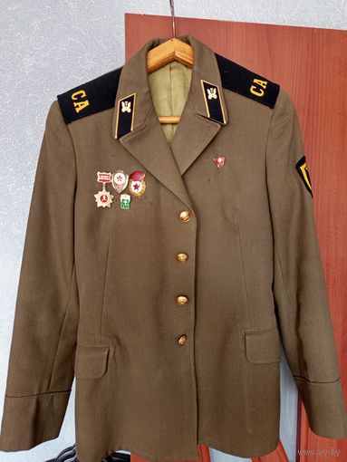 Китель рядового ВС СССР со знаками. Размер 46/4.