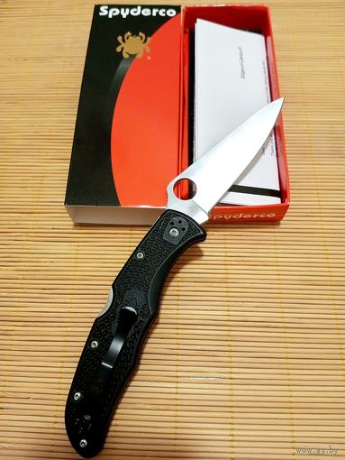 Нож Spyderco новый в коробке