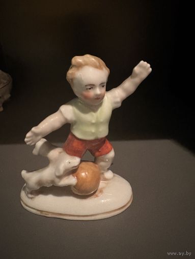 Статуэтка Дети Мальчик Собака  Германия   винтаж с 1 рубля