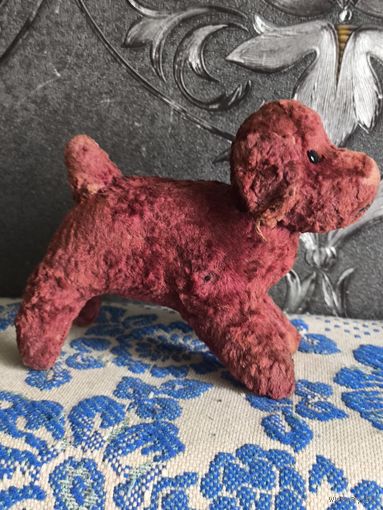 Старая игрушка. Собака щенок