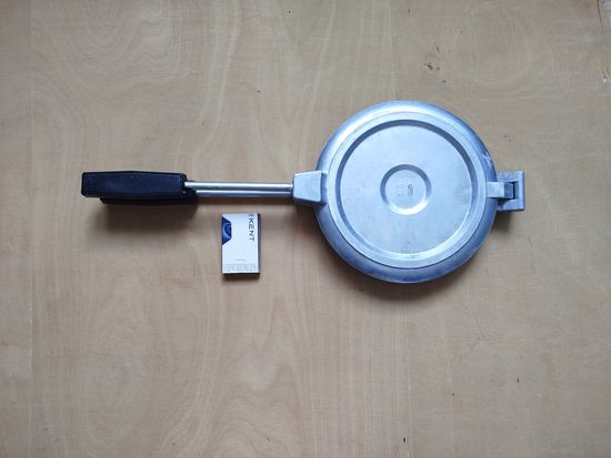 Форма для выпечки (Грецкий орех). Родная коробка. Завод им.Вавилова С.И.