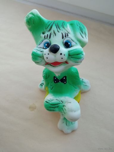 Игрушка резиновая Собака