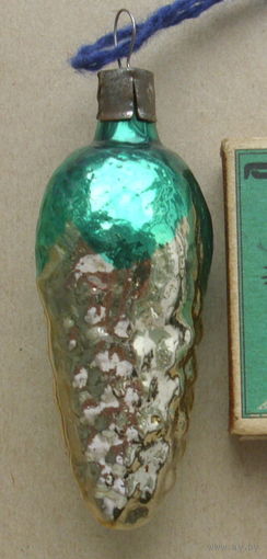 Ёлочная игрушка. Шишка. Т-65.