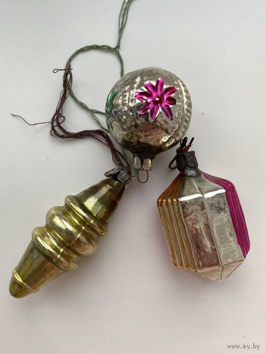 Елочные игрушки.