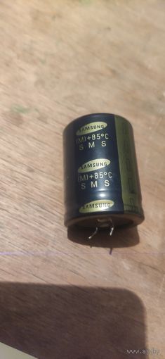 Конденсатор электролитический 10000мкф. 63В.