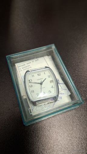 С 1 рубля 3 дня! Новые? Качнешь чуть тикнут и останавливаются.