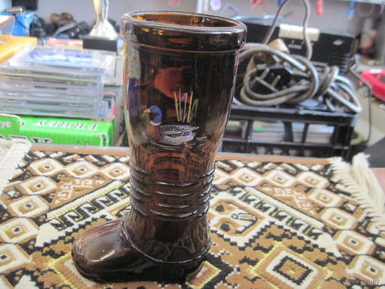 Пивной бокал, стакан-сапожок ГДР, цветное стекло, 16 см.