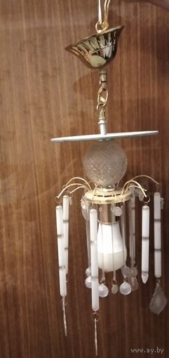 Люстра венецианская и шаровидная.