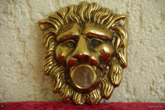 Накладка , барельеф ( латунь ) 7,5 см х 8,5 см