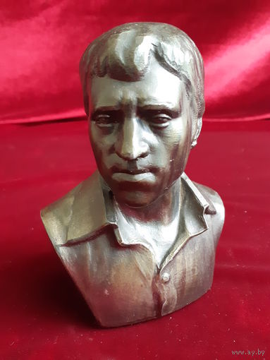 Бюст Владимир Высоцкий, металл. СССР