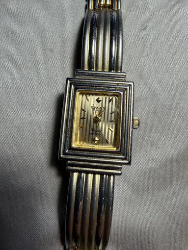 Часы кварц с браслетом