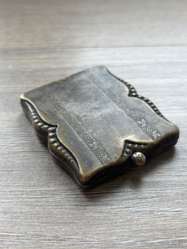 Пудреница Мельхиор Клеймо 30 лет Октября, Киев 1947 год Размер 5х6 см СССР