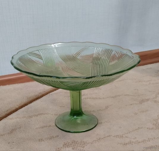 Ваза конфетница зелёное стекло СССР