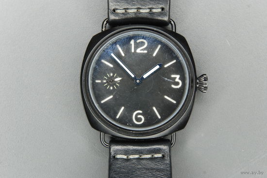 Часы "Молния" в корпусе Panerai