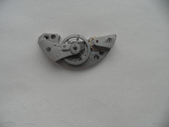 Балансный мост с маятником,анкерной вилкой и спусковым колёсиком ЧЧЗ 1-81 Молния(?).С рубля.