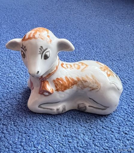 Статуэтка фарфоровая "Овечка" ДФЗ