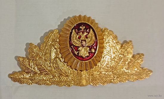 Кокарда налоговой службы России в лаврах