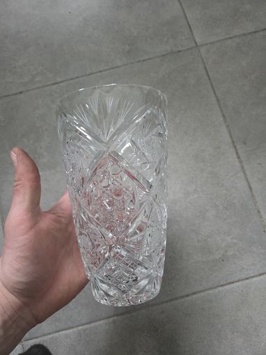 Хрустальная ваза
