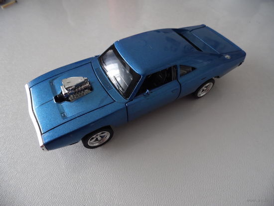 Коллекционная машинка Dodge charger RT. 1:32