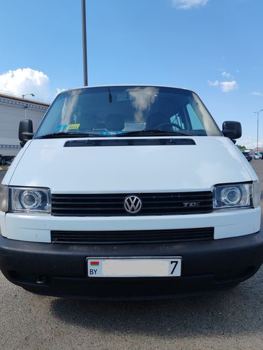 Стекла фар W T4