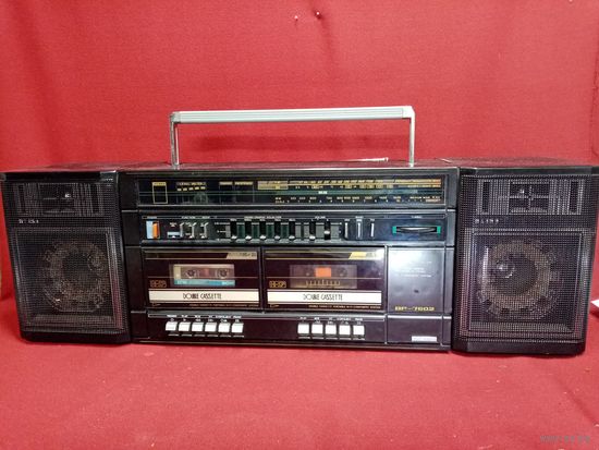 С рубля без мц. магнитофон BLISS BP-7602. 70х23х20см. 6.5кг.