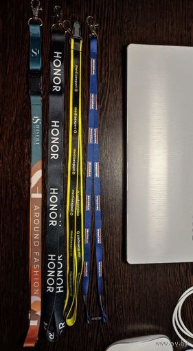 Ланьярд шнурок для ключей фирменный редкий Bricoman Hisert Mediaexpert Honor