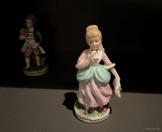 Статуэтка Дама из пары С 1 рубля Англия