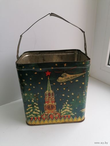 Коробка от Новогоднего подарка СССР, хороший, красивый, торги с Рубля