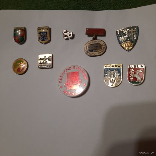 Лот значков из Польши.