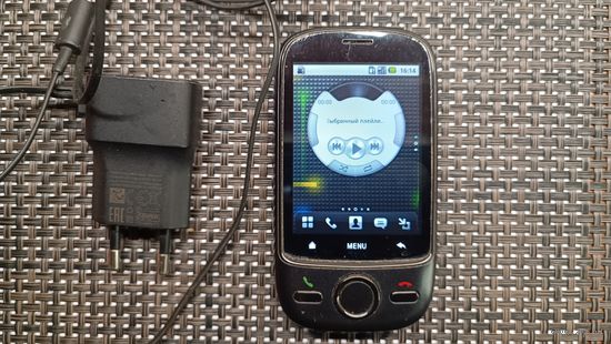 Мобильный телефон HUAWEI U8110 . рабочий .