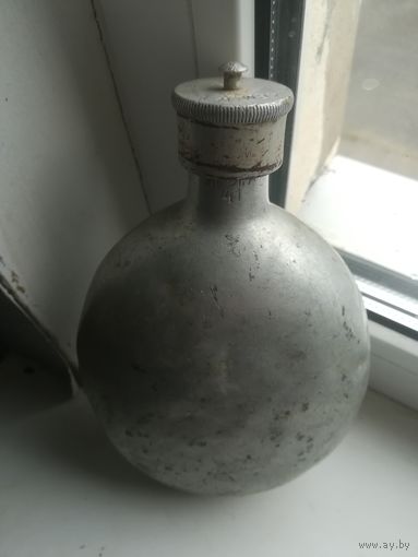 Немецкая фляжка.