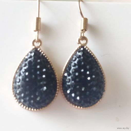 Серьги винтажные. 3,5х1,8 см.