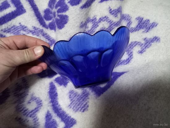 Конфетница, фруктовница, салатник СССР. Синее стекло 20 см. разумный торг