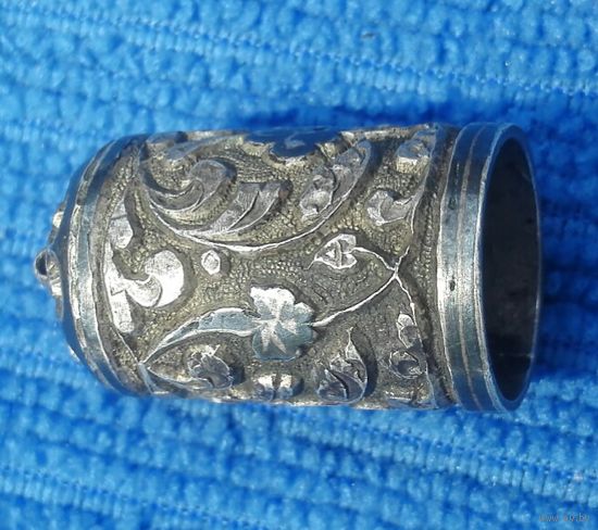 Серебряная крышка от Газаря. (чернение)